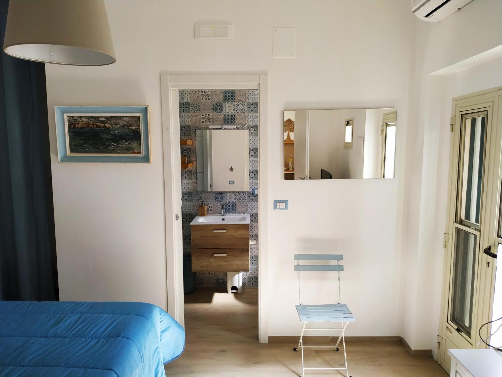 Petra Bianca Charming House Villa Mattinata Rum bild